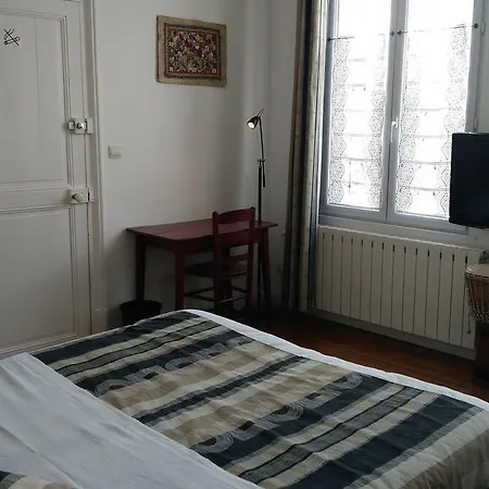 Hotes Thelle Frühstückspension *