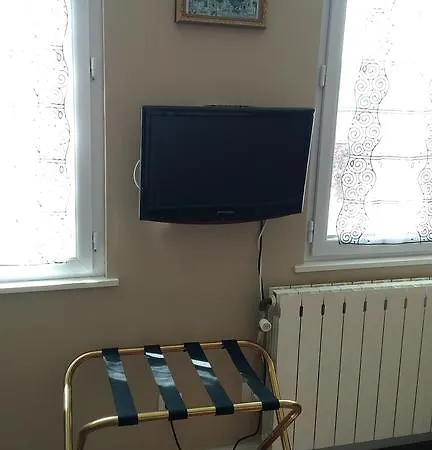 Hotes Thelle Neuilly-en-Thelle